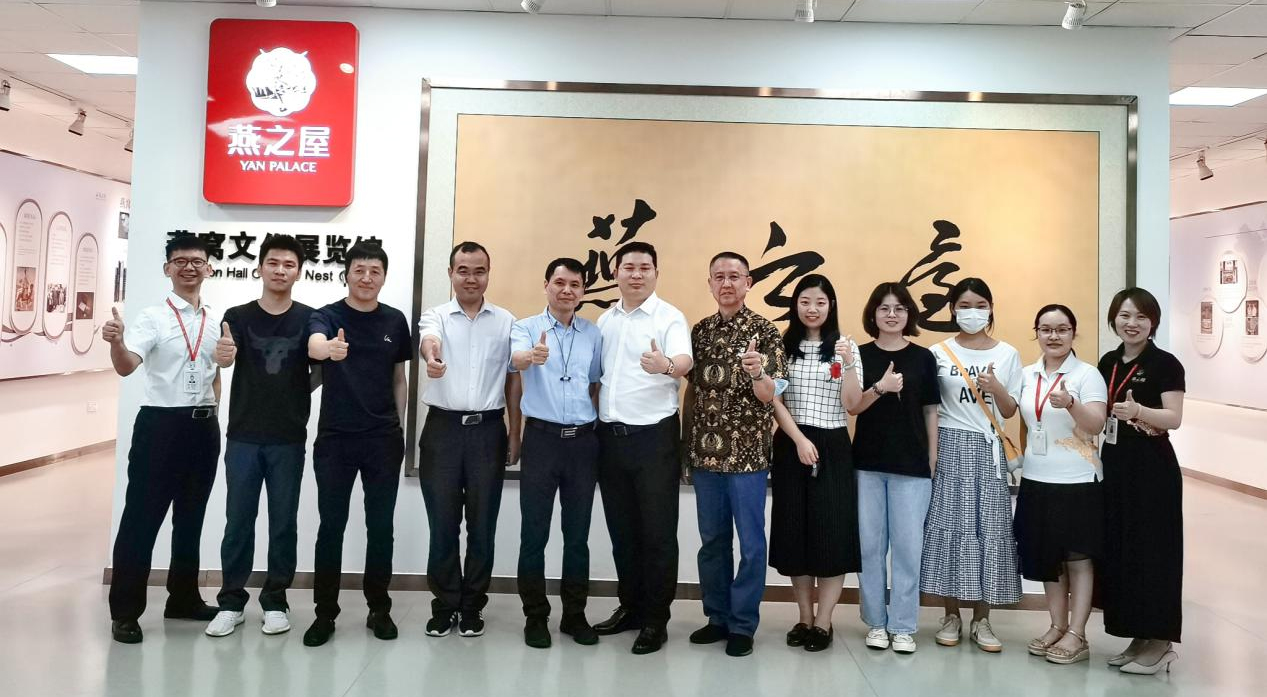 在研討中進步！中國食品發(fā)酵工業(yè)研究院一行參訪燕之屋透明工廠